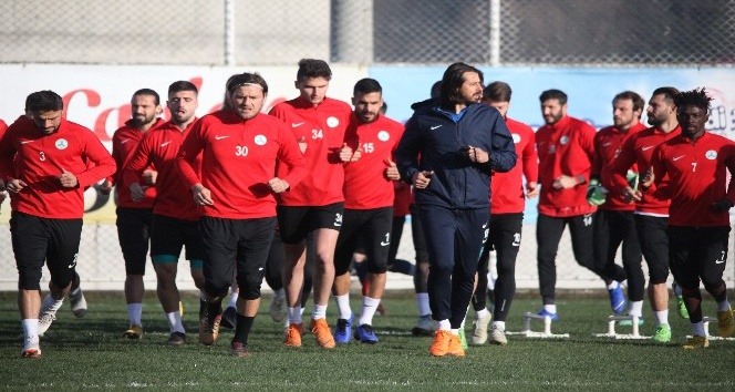 Ümit Özat: “Fiziksel olarak iki hafta sıkıntılı olacaktır”