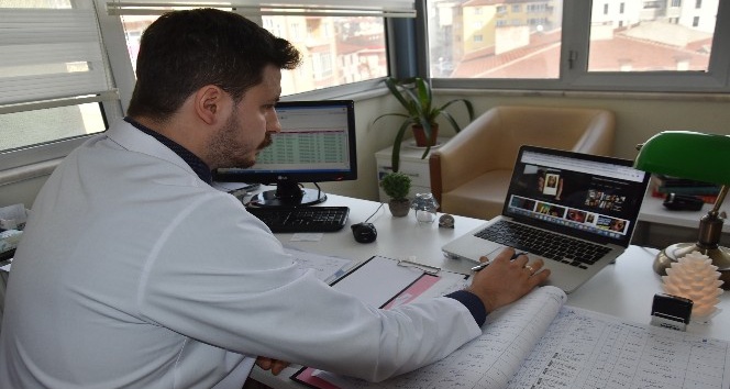 Uzmanlardan ebeveynlere ’Momo oyun’ uyarısı