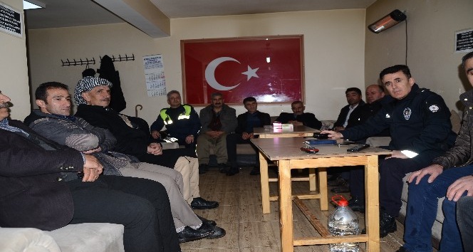 Beytüşşebap’ta polis halkla bir araya geldi