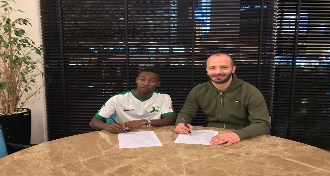 Giresunspor, Djemoussa Traore’yi renklerine bağladı