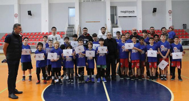 GAÜ&#039;den Darüşşafaka Basketbol&#039;a destek
