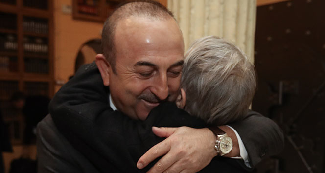 Bakan Çavuşoğlu Kırım Tatar Türklerinin lideri Kırımoğlu ile görüştü