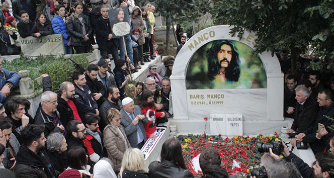 Barış Manço mezarı başında anıldı !