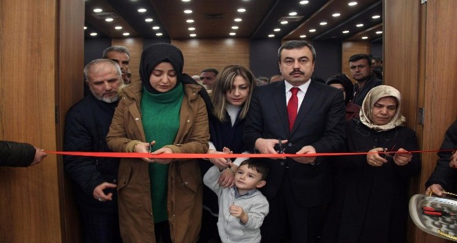 Şehit emanetleri Akdağmadeni’nde sergilendi