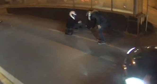 İstanbul'da feci motosiklet kazası kamerada