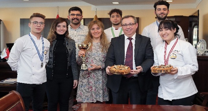 Trakya Üniversitesi aşçılık öğrencilerinden Alanya’da büyük başarı