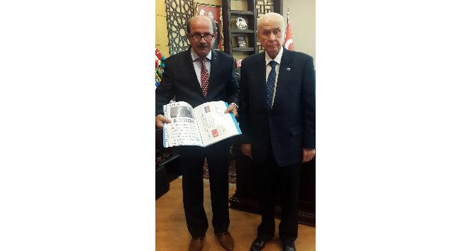 MHP’li Özel, MHP lideri Bahçeli’ye projelerini sundu