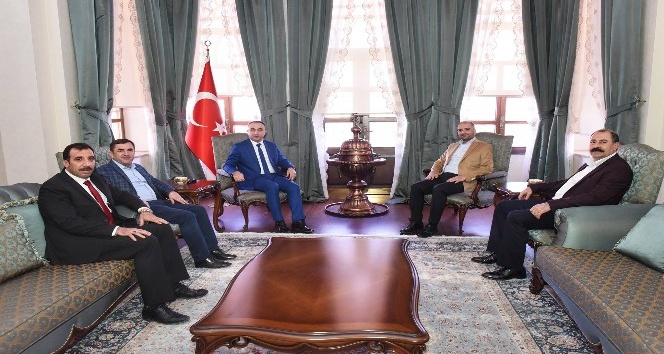 İlçe Belediye Başkanları Vali Soytürk’ü ziyaret etti
