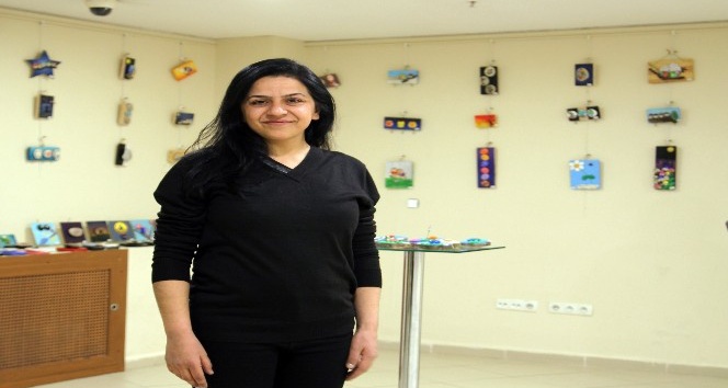 Taş Boyama Sergisi Kartal’da ziyarete açıldı