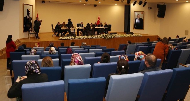 Vali Çakır, vatandaşların sorunlarını dinledi