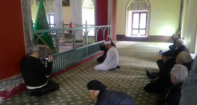 Sultan II. Murad Han dualarla anıldı