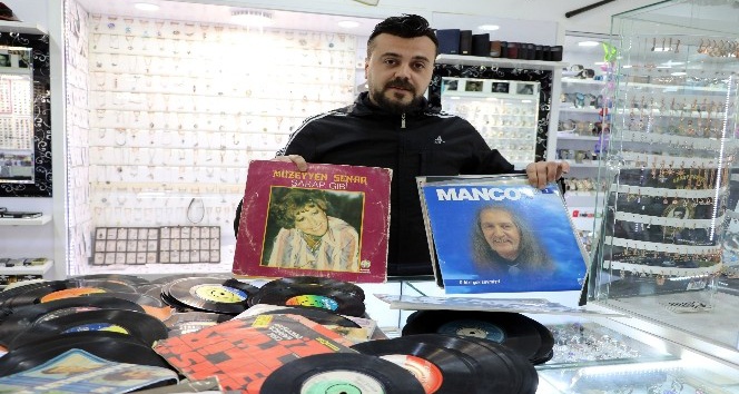 Müşterilerini geçmişte yolculuğa çıkarıyor