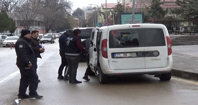 70 bin liralık halı çalan hırsızlara adli kontrol