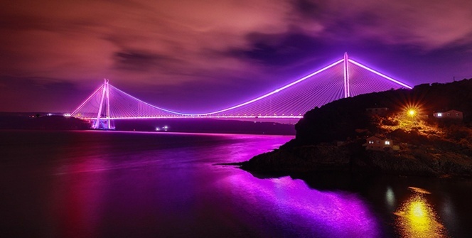 Köprüler epilepsi farkındalığı için mor oldu