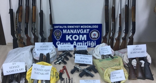 Antalya’da silah kaçakçılarına operasyon