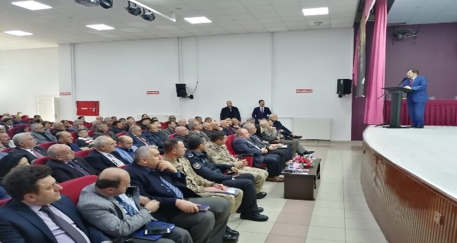 Niksar’da mahalli idareler seçim bilgilendirme toplantısı yapıldı