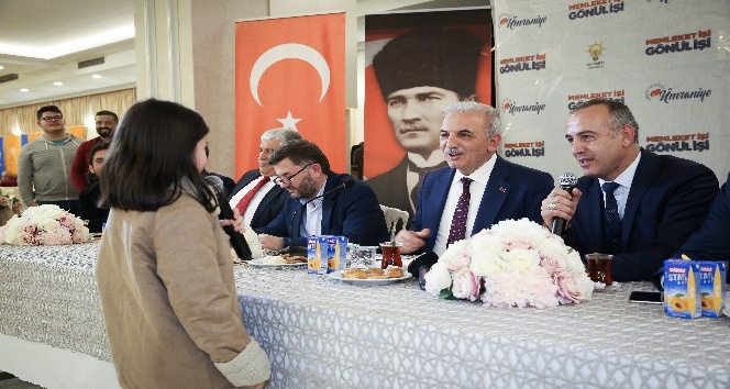 Ümraniye Belediye Başkan adayı İsmet Yıldırım, vatandaşları dinledi