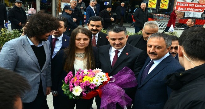 Bakan Pakdemirli: “Geçmiş seçimlere oranla daha fazla oy almamız gerekiyor”