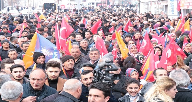 AK Parti Kırşehir merkez seçim bürosu açılışı, Bakan Pakdemirli’nin katılımıyla yapıldı