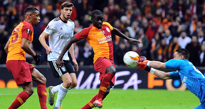Galatasaray tur şansını zora soktu! Maç sonucu: Galatasaray:1 Benfica:2