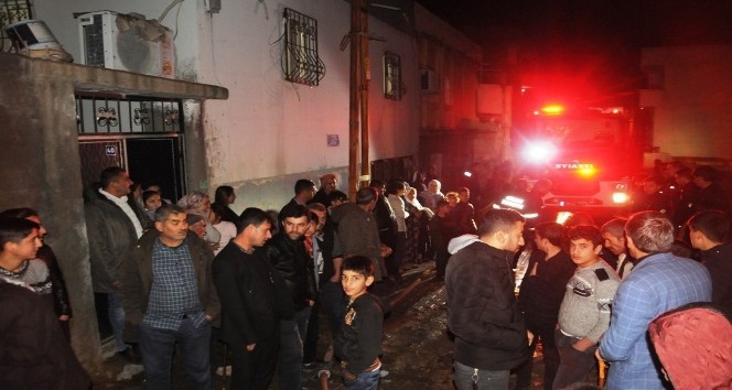 Cizre’de yangın mahalleyi sokağa döktü