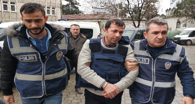 Samsun’da cinayet zanlısı çelik yelekle adliyeye çıkarıldı