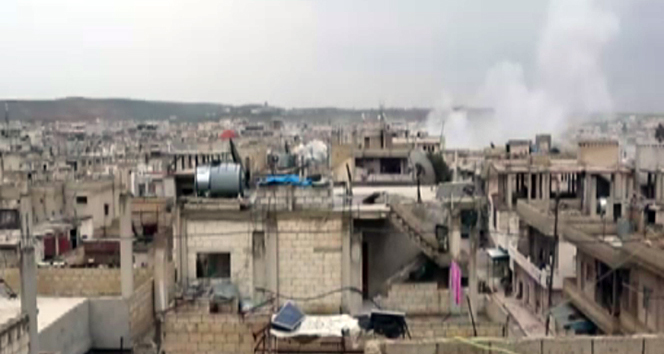 Esad rejimi Han Şeyhun&#039;u bombaladı: 9 ölü