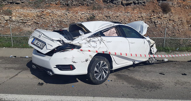 Şanlıurfa&#039;da otomobil devrildi: 3 yaralı