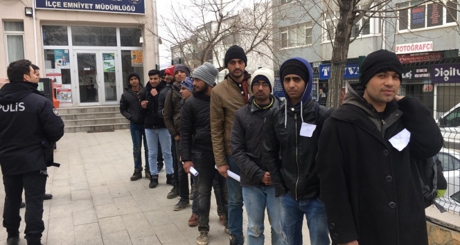 Edirne’de 11 kaçak göçmen yakalandı