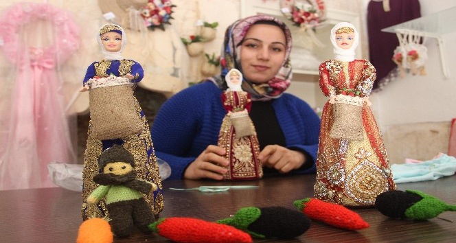 Şanlıurfa’da isot toplayan oyuncak bebekler yapılıyor