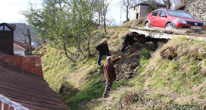 Heyelanlı bölgede korku içinde yaşıyorlar