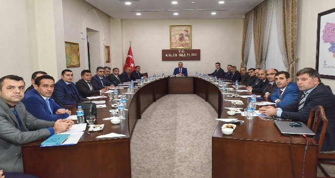 Vali Soytürk Ortaokul Müdürleri ile bir araya geldi