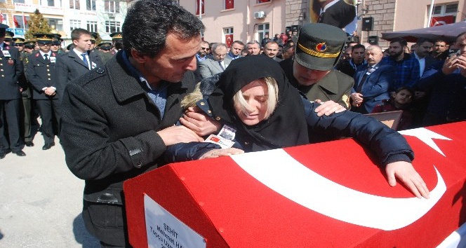 Şehit Uzman Çavuş son yolculuğuna uğurlandı
