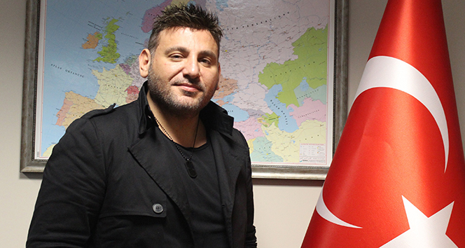 İş adamı ve sanatçı Mr Jade (Özkan Şen): 'Avrupa ve Türkiye arasında köprü olarak gördükleri için sağ olsunlar'