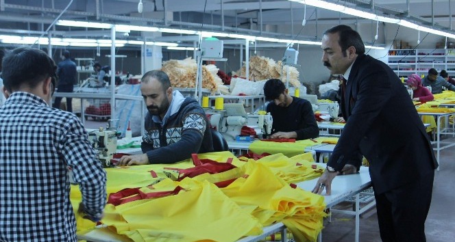Siirt’te bir fabrika, meslek öğrettiği vatandaşları işe alıyor