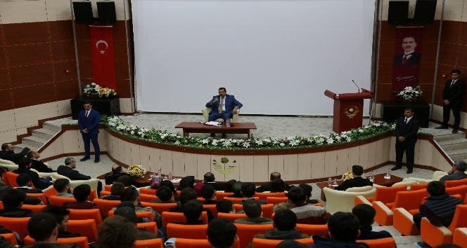 Elçibey’in damadı Semedbeyli, Hocalı katliamını Gümüşhane’de anlattı