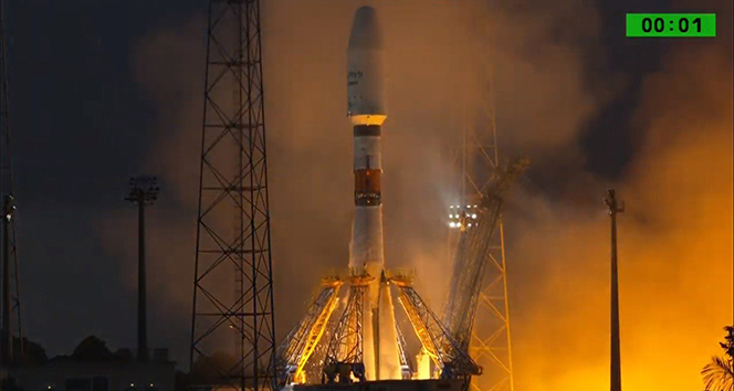 OneWeb'in ilk uyduları uzaya fırlatıldı