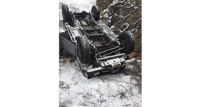 Kars’tan Erzurum’a göreve giden polis aracı kaza yaptı