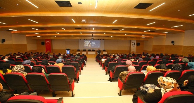 SAÜ’de,“Bir İlim Olarak Tasavvuf” isimli konferans düzenlendi