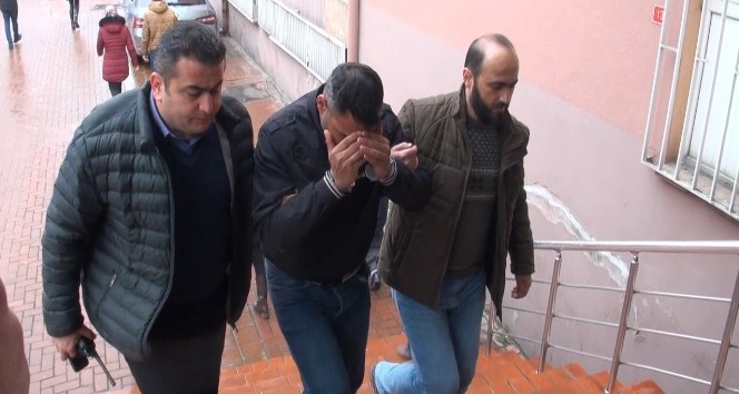 ‘Kaşıkçı cinayetinde ismin geçiyor dediler’ Binlerce Türk Lirasını götürdüler
