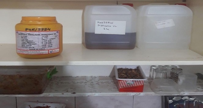 Kaçak nargile tütünleri lüks kafelerde müşterilere sunulmuş