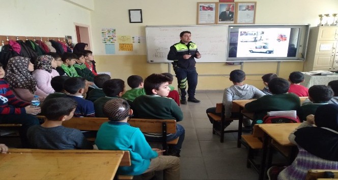 Iğdır’da trafik dedektifleri eğitimi