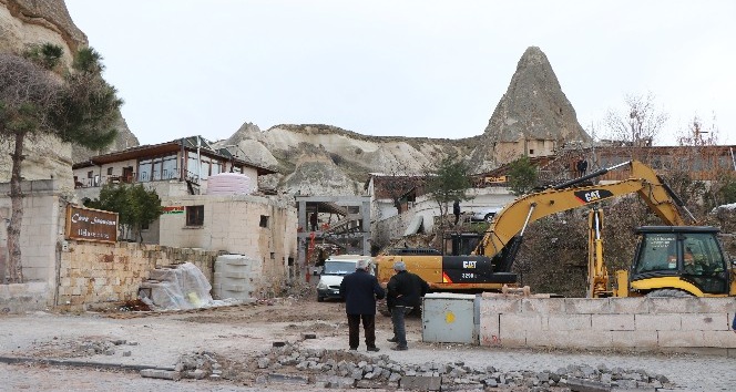 Kapadokya’da 2 haftada 27 kaçak yapı yıkıldı