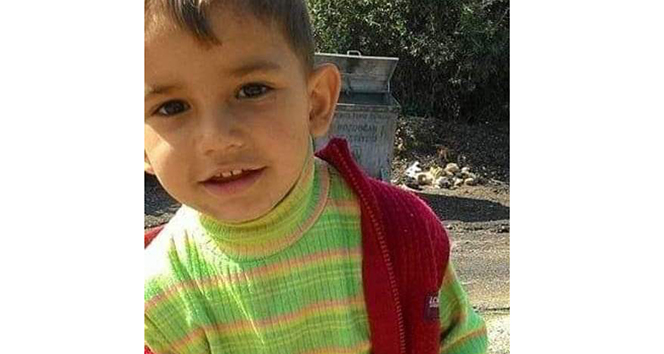 4 yaÅındaki çocuk havuzda boÄuldu!