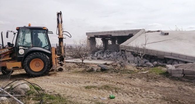 Kapadokya’da kaçak yapı yıkımları devam ediyor