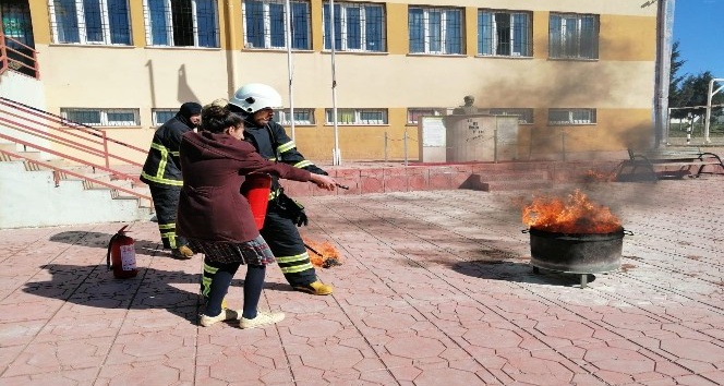 İtfaiye Müdürlüğü eğitimlerine devam ediyor