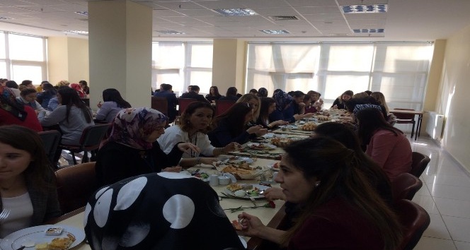Kırşehir Adalet Sarayın’da kadınlar günü kutlaması yapıldı