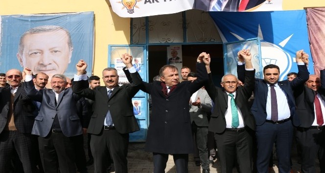 AK Parti’den Düvenci seçim bürosu açıldı