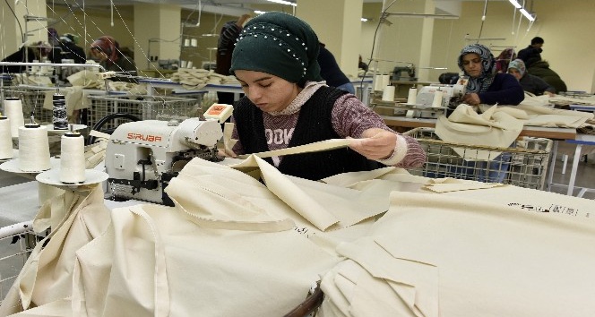 Aydın İŞKUR’dan kursa katılan 300 kişiyi iş sahibi yapacak