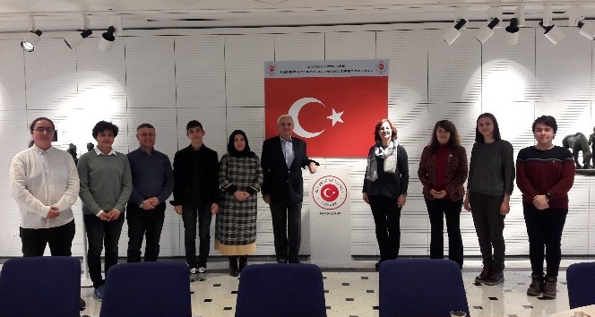 Büyükelçisi Üğdül, Eskişehir Fatih Fen Lisesi proje heyetini kabul etti
